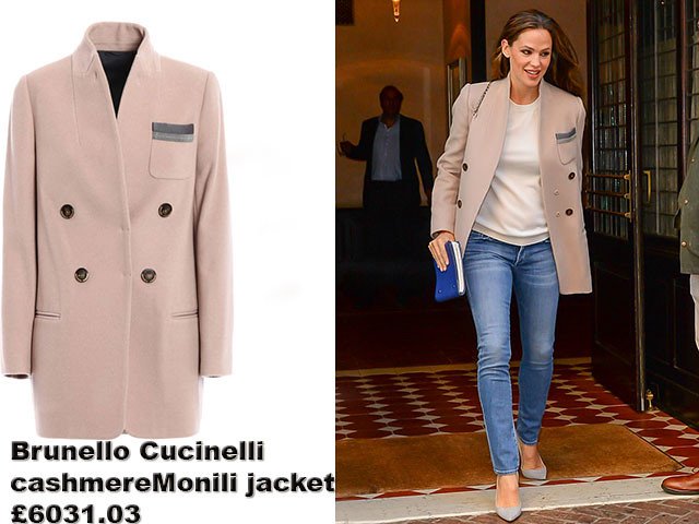 Jennifer Garner in Brunello Cucinelli cashmere Monili jacket & blue jeans